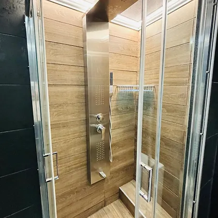 Apartamento Elite Deluxe 2 *