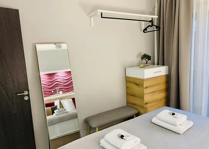 Elite Deluxe 2 Kavala